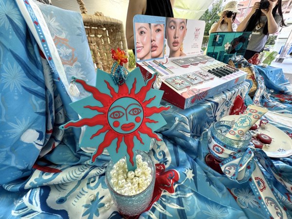平台配资 “愚园新市”连番升级，知名品牌抢着来街道市集“摆摊”